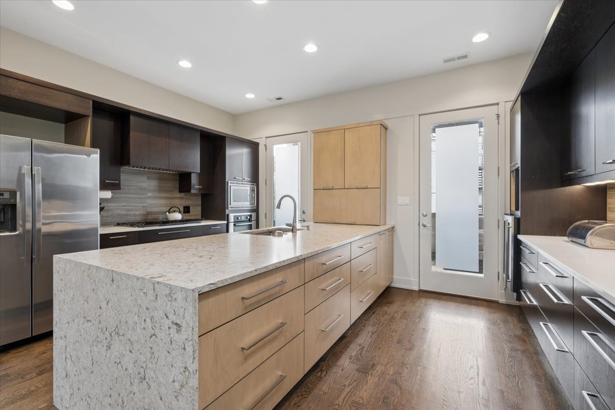 1622 West Julian Street Chicago IL 60622
