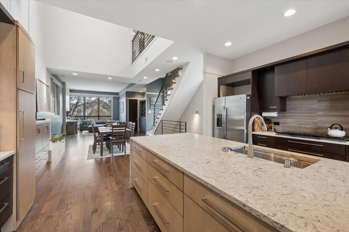 1622 West Julian Street Chicago IL 60622