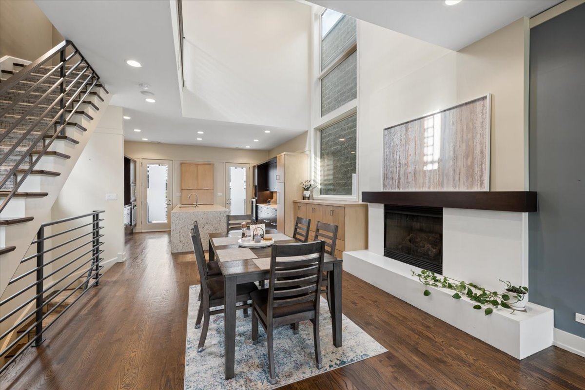 1622 West Julian Street Chicago IL 60622