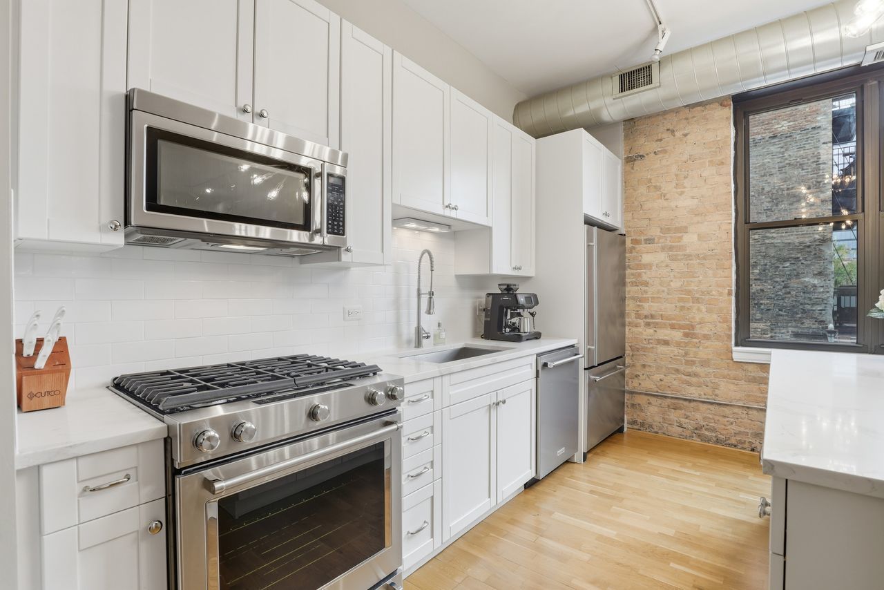 23 North Green Street Chicago IL 60607