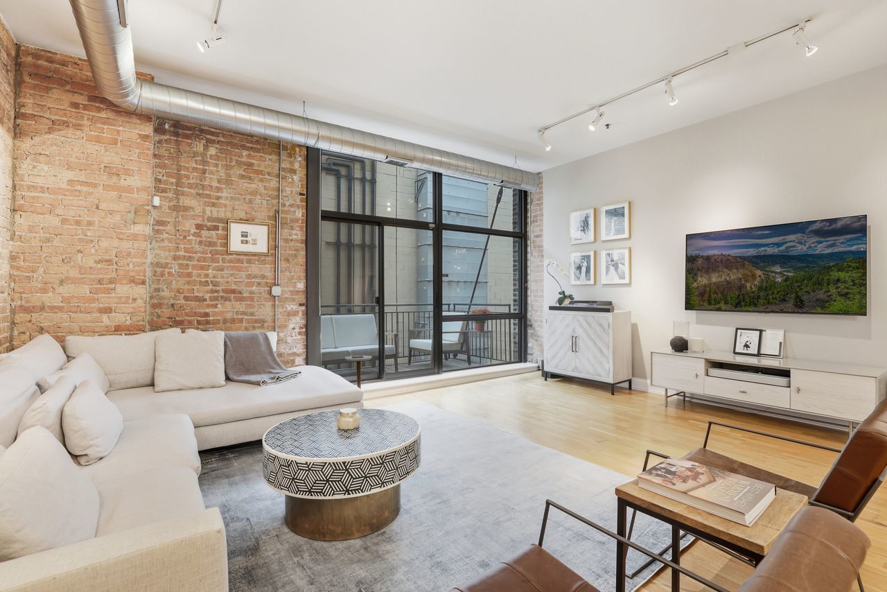 23 North Green Street Chicago IL 60607