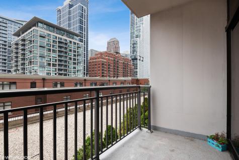 1322 South Prairie Avenue Chicago IL 60605