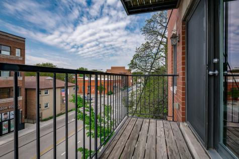 5362 West Lawrence Avenue Chicago IL 60630