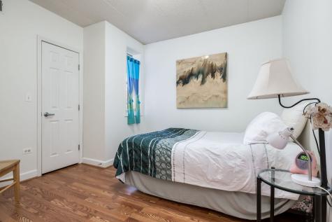 5362 West Lawrence Avenue Chicago IL 60630