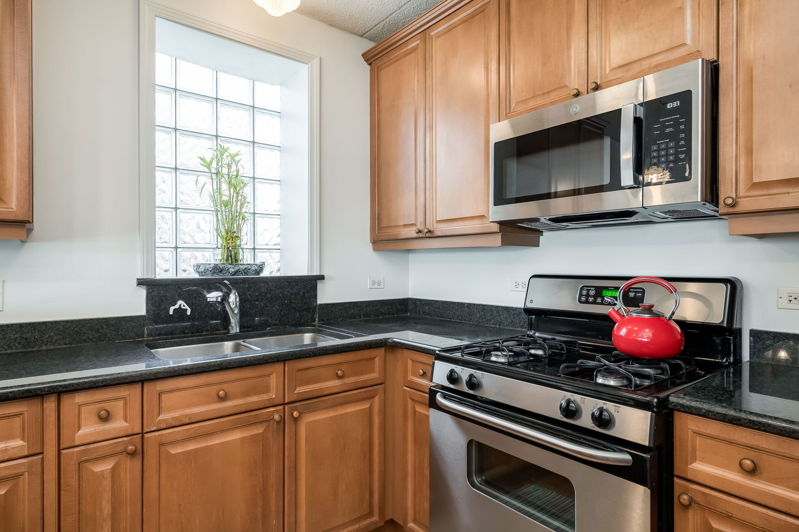 5362 West Lawrence Avenue Chicago IL 60630