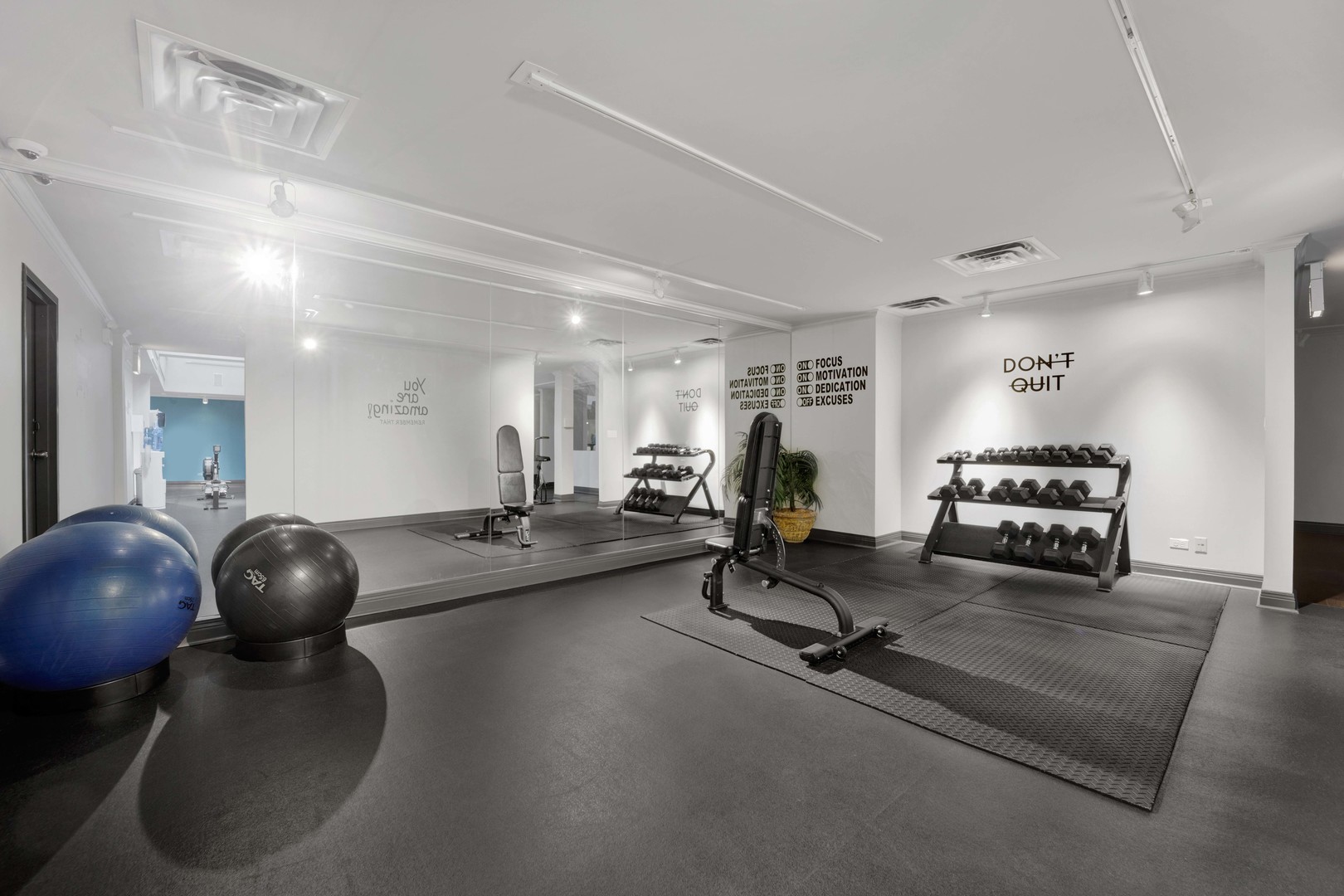 1000 East 53rd Street Chicago IL 60615