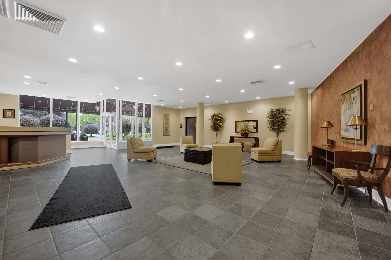 1000 East 53rd Street Chicago IL 60615