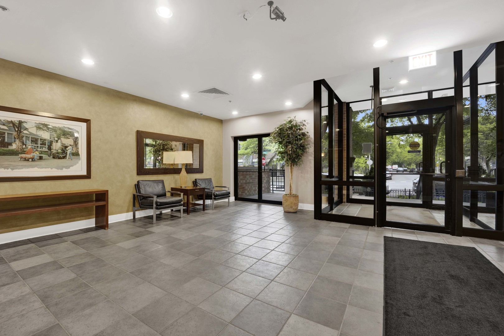 1000 East 53rd Street Chicago IL 60615