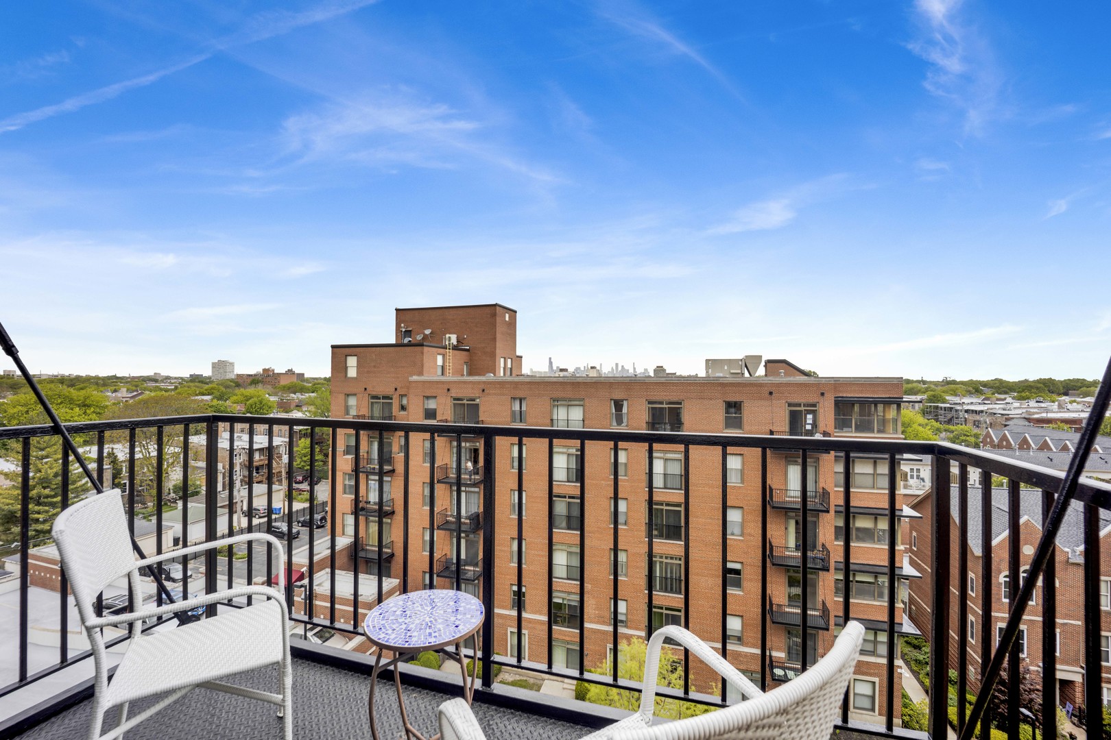 1000 East 53rd Street Chicago IL 60615