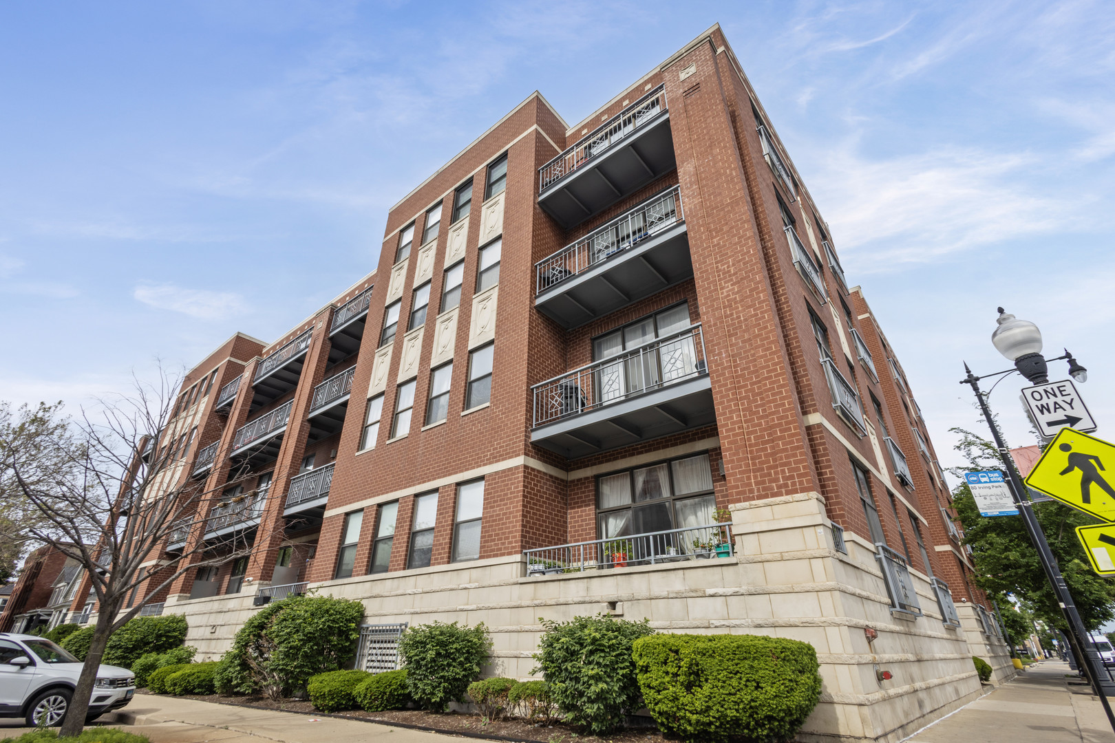 4011 North Francisco Avenue Chicago IL 60618