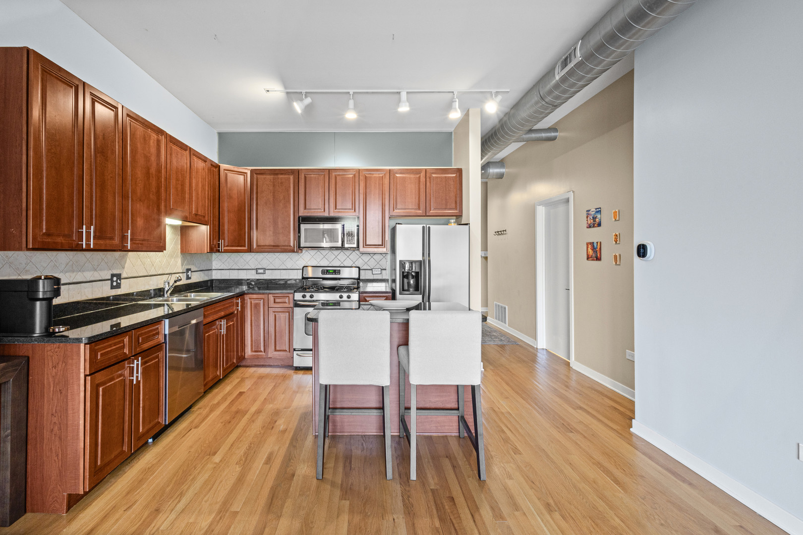 4011 North Francisco Avenue Chicago IL 60618