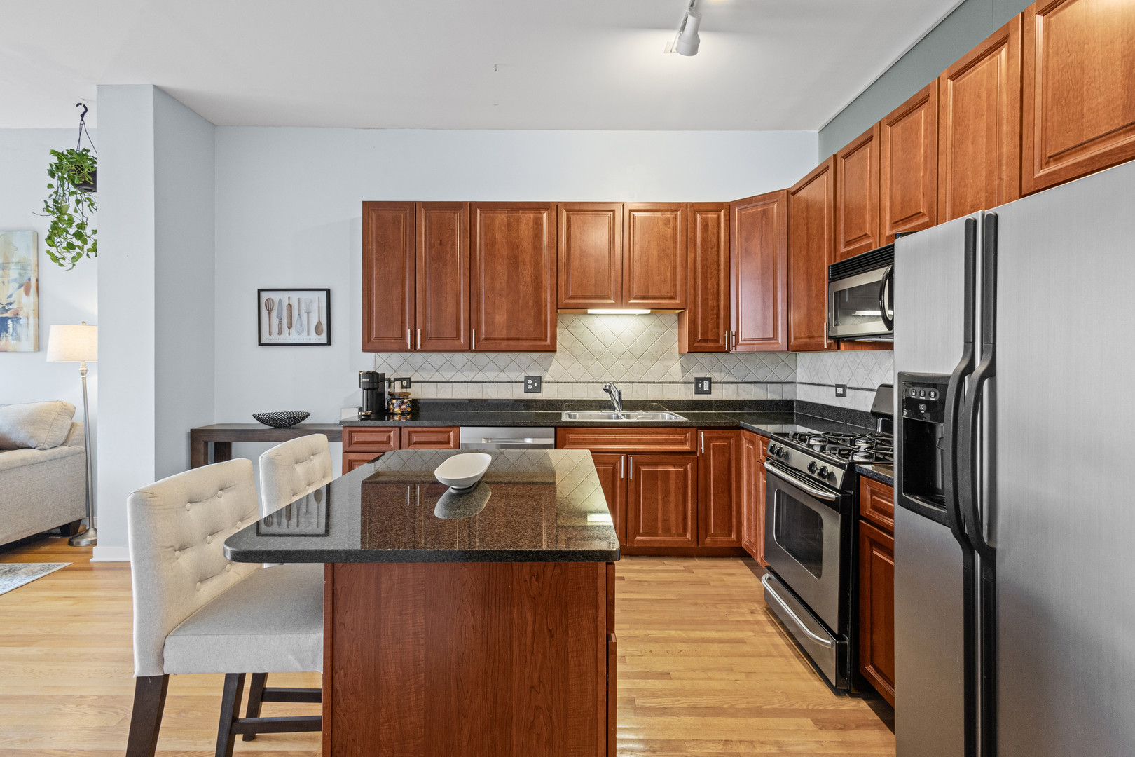 4011 North Francisco Avenue Chicago IL 60618