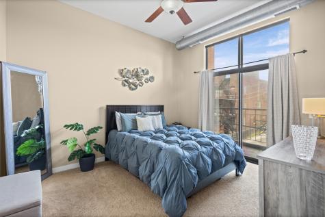 4011 North Francisco Avenue Chicago IL 60618