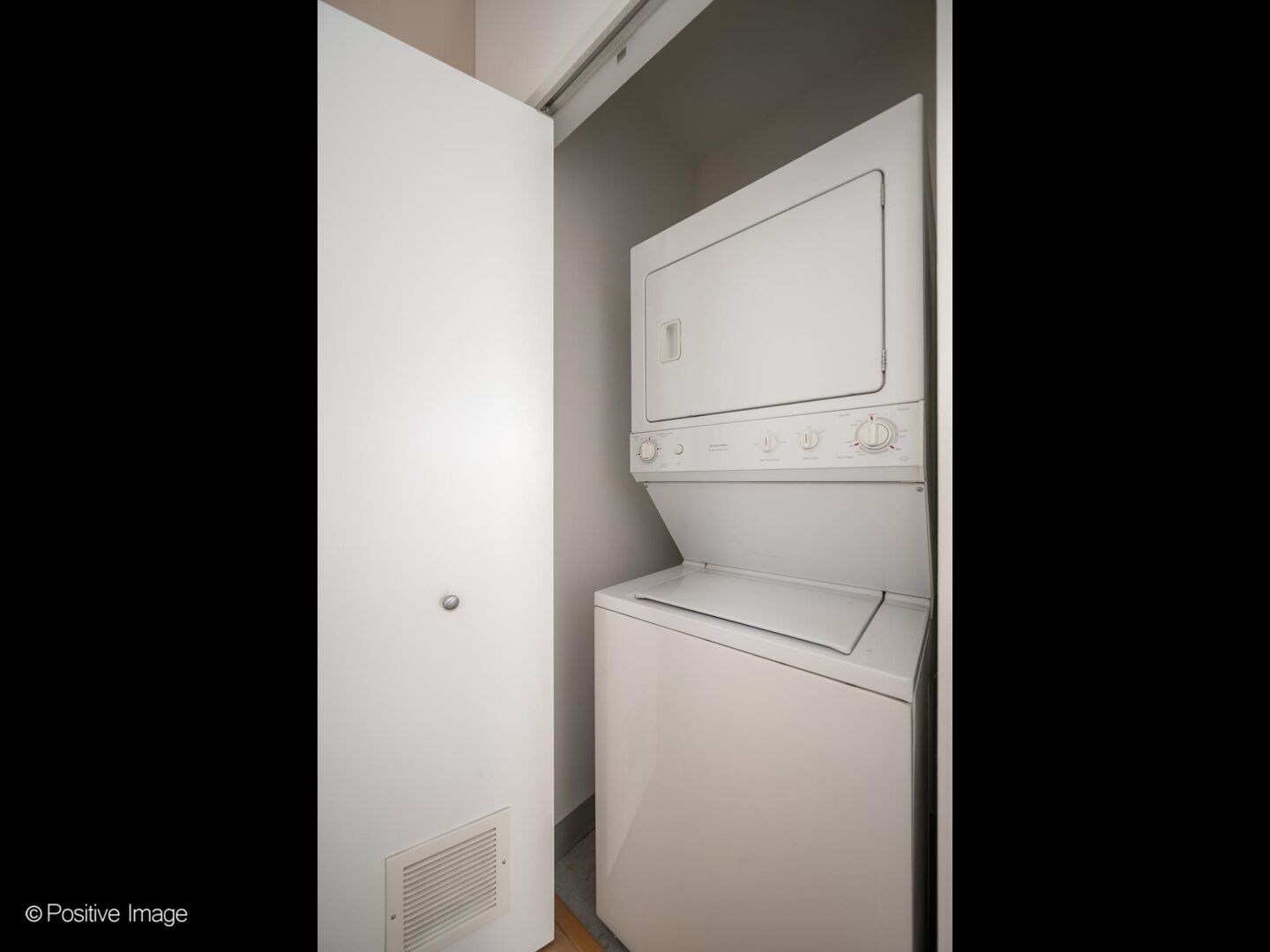 565 West Quincy Street Chicago IL 60661
