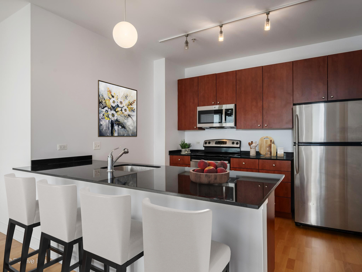 565 West Quincy Street Chicago IL 60661