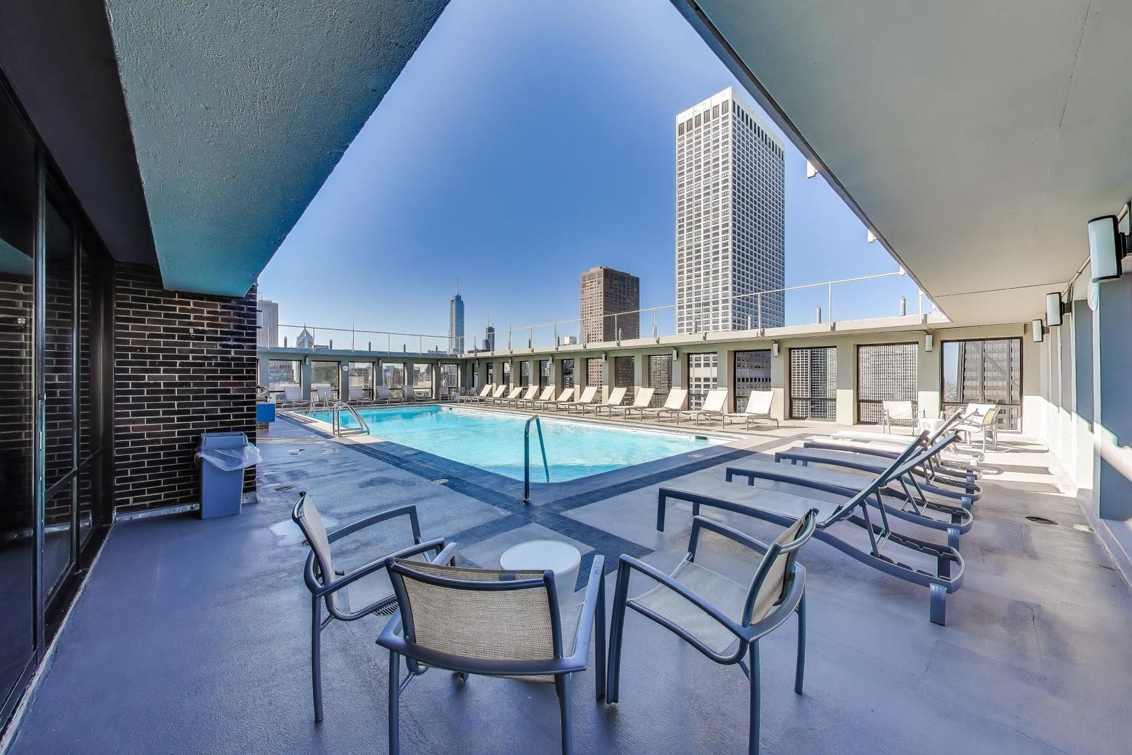 260 East Chestnut Street Chicago IL 60611