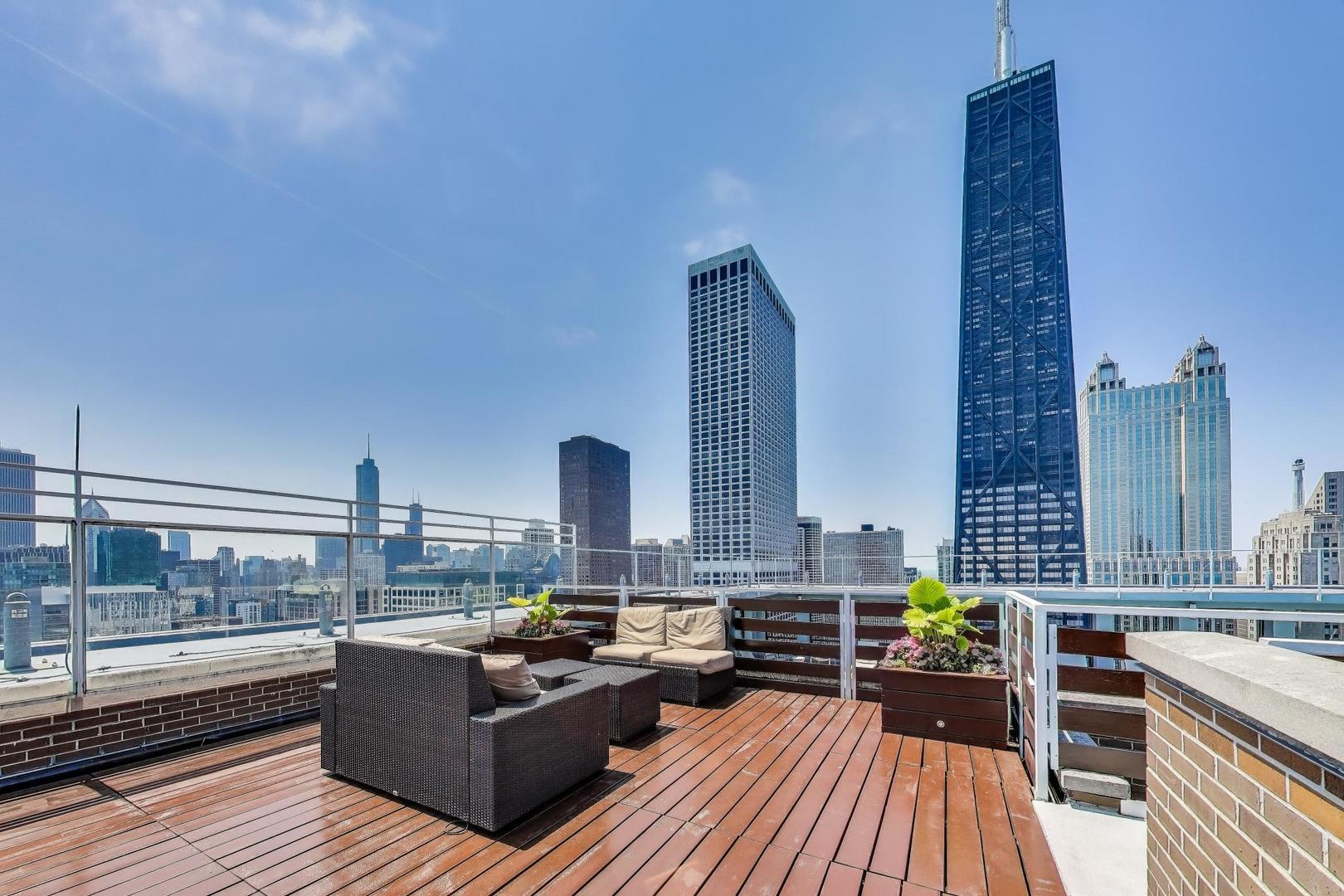 260 East Chestnut Street Chicago IL 60611