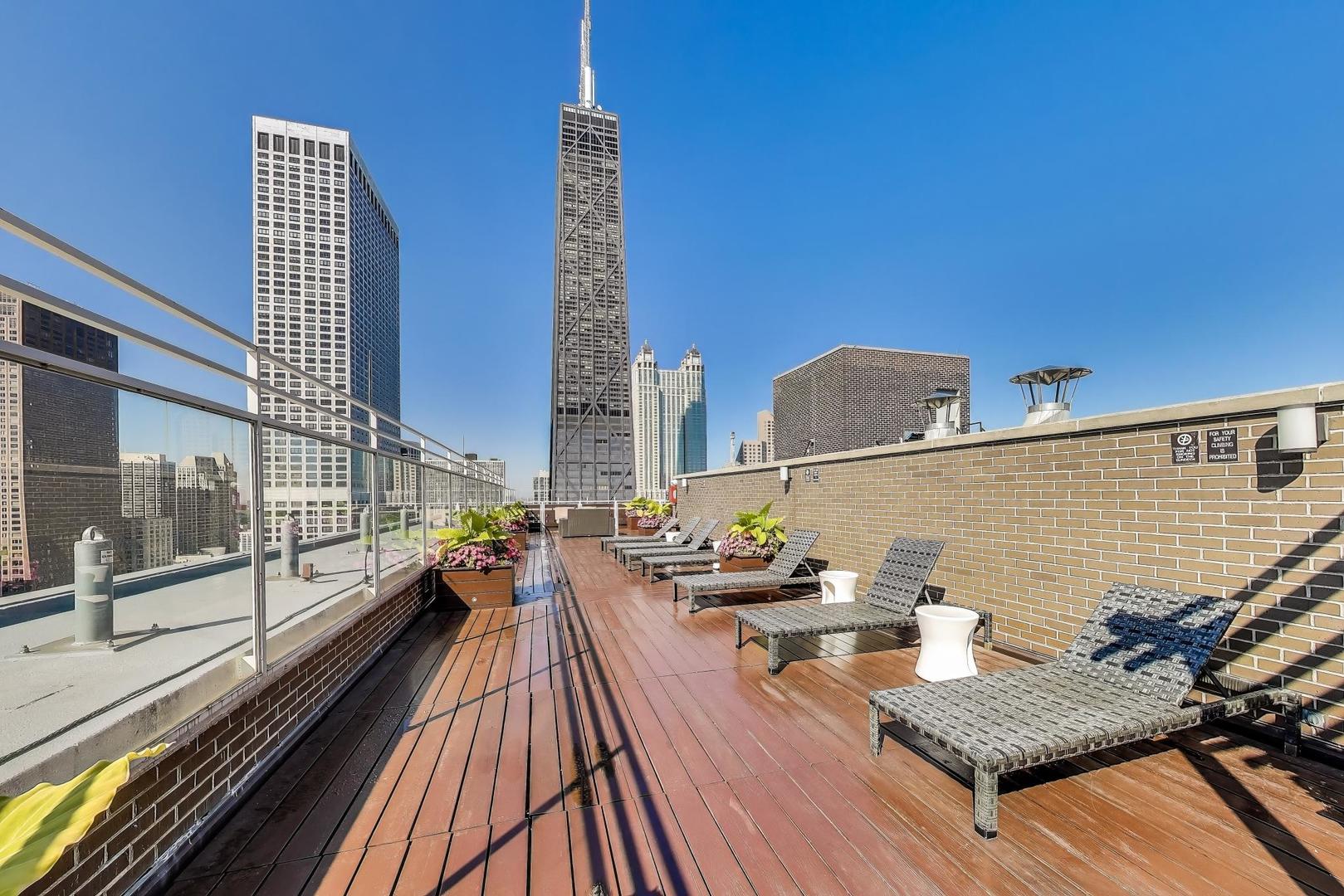 260 East Chestnut Street Chicago IL 60611