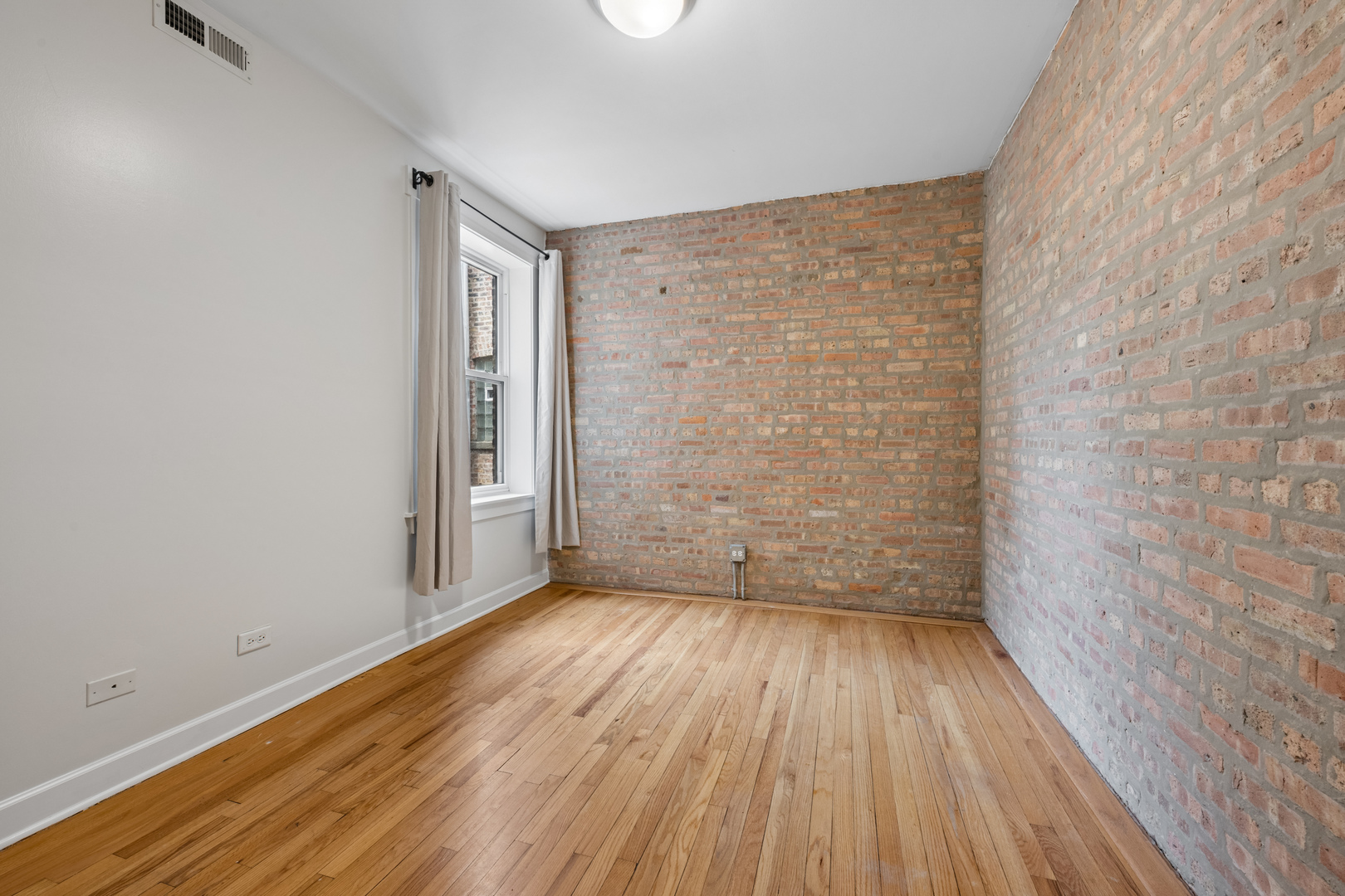 5919 North Paulina Street Chicago IL 60660