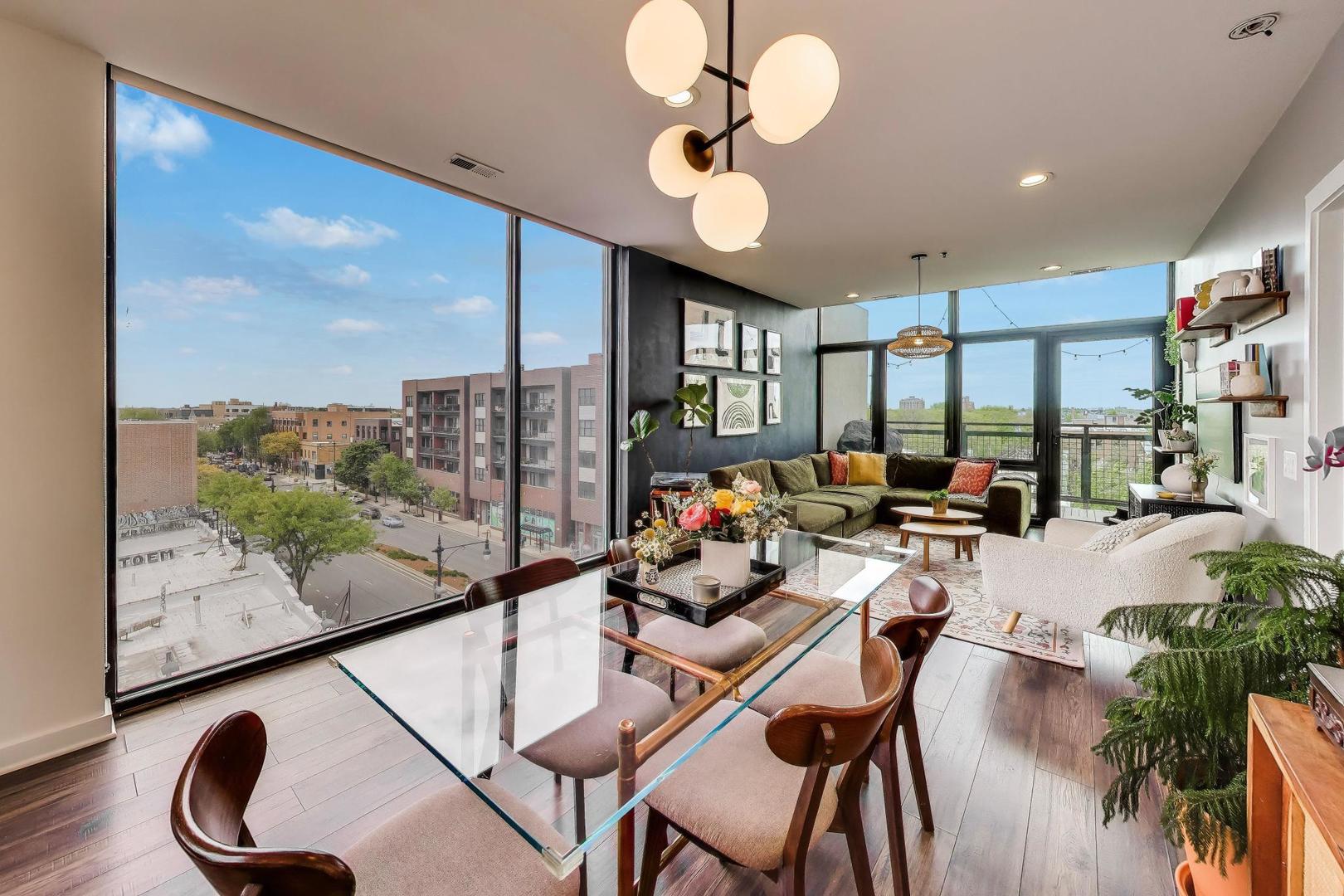 3946 North Ravenswood Avenue Chicago IL 60613