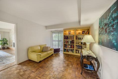 1671 Mission Hills Road Northbrook IL 60062