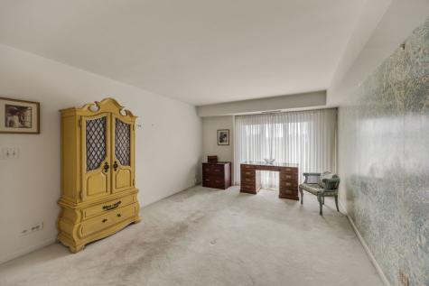 1671 Mission Hills Road Northbrook IL 60062