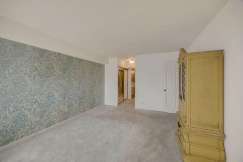 1671 Mission Hills Road Northbrook IL 60062