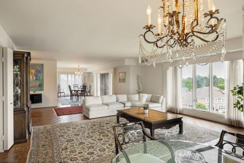 1671 Mission Hills Road Northbrook IL 60062