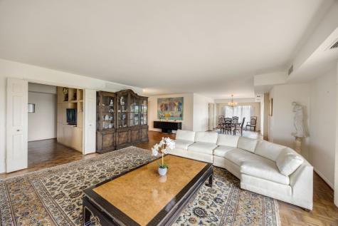 1671 Mission Hills Road Northbrook IL 60062