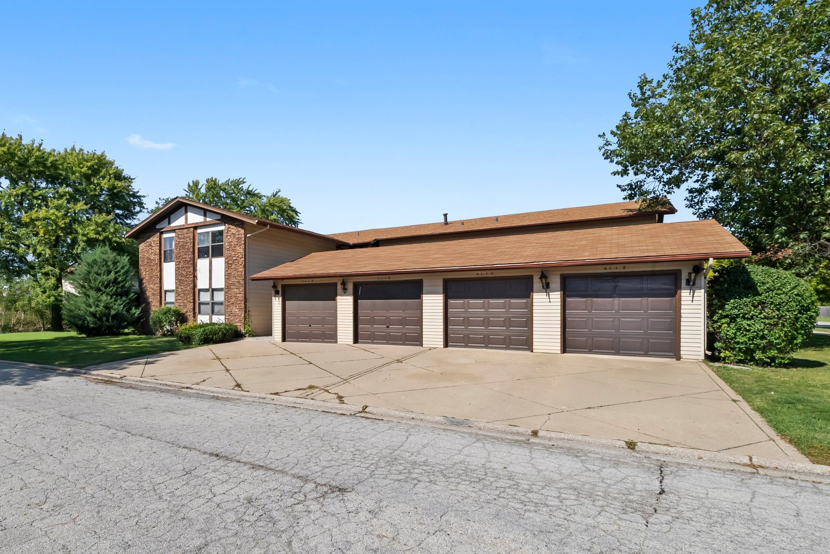 4112 192ND Court Country Club Hills IL 60478