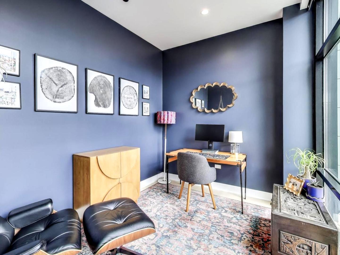 6 North Carpenter Street Chicago IL 60607