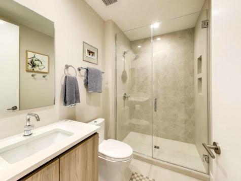 6 North Carpenter Street Chicago IL 60607