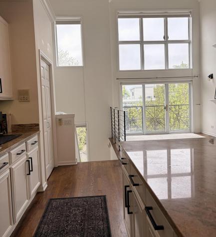 1632 West Erie Street Chicago IL 60622