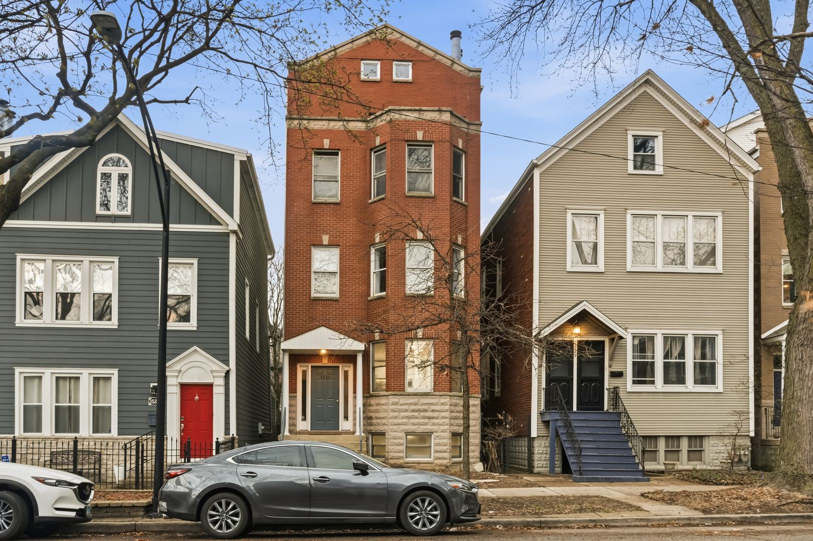 1531 West Oakdale Avenue Chicago IL 60657