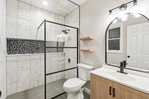 1531 West Oakdale Avenue Chicago IL 60657