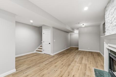 1531 West Oakdale Avenue Chicago IL 60657