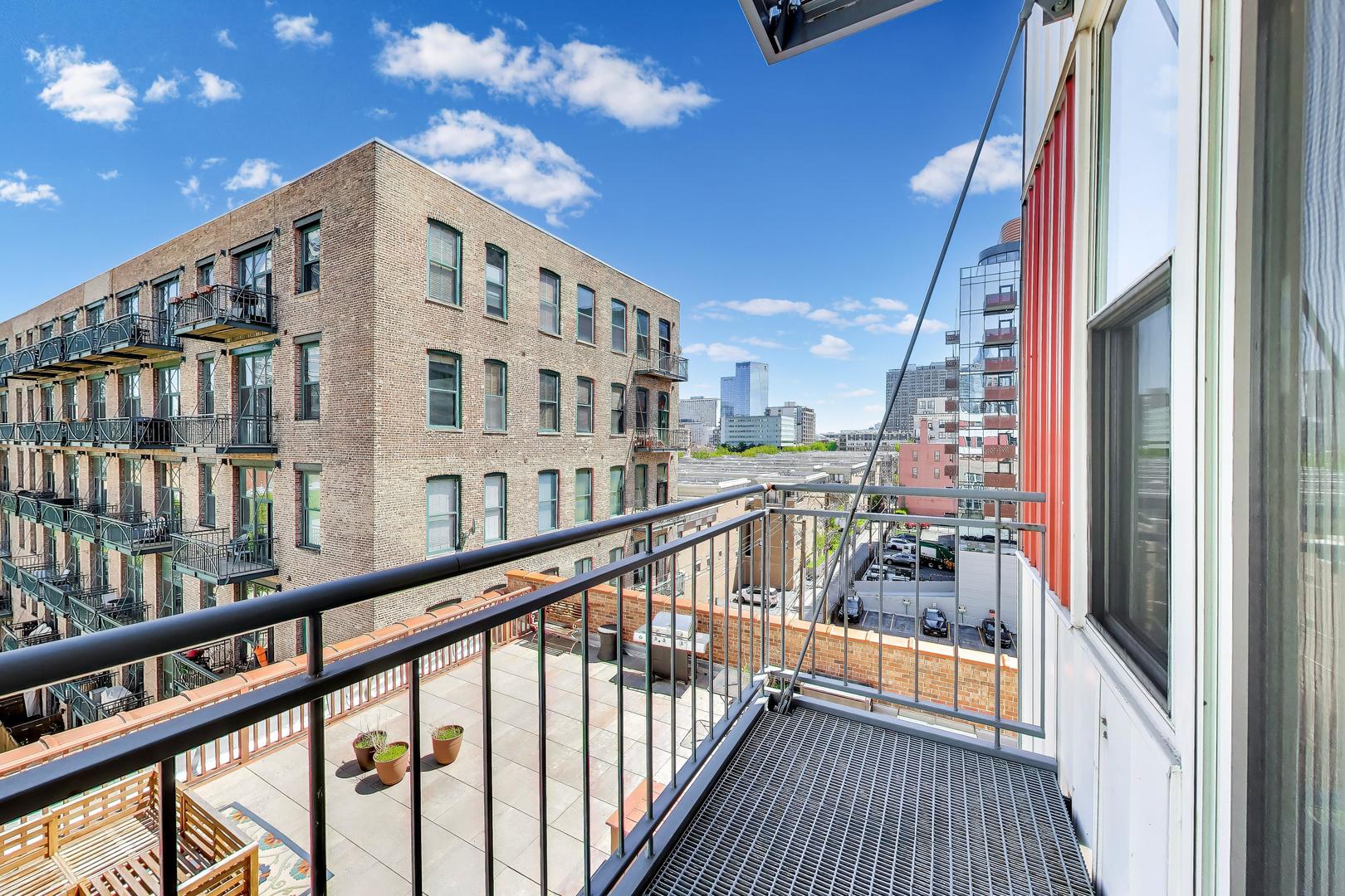 1631 South Michigan Avenue Chicago IL 60616
