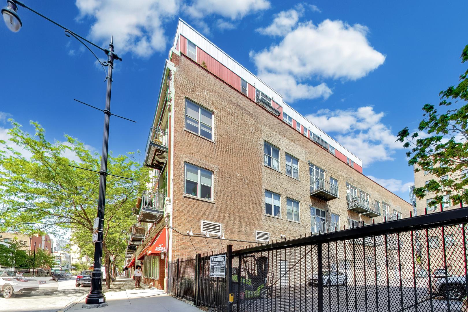1631 South Michigan Avenue Chicago IL 60616