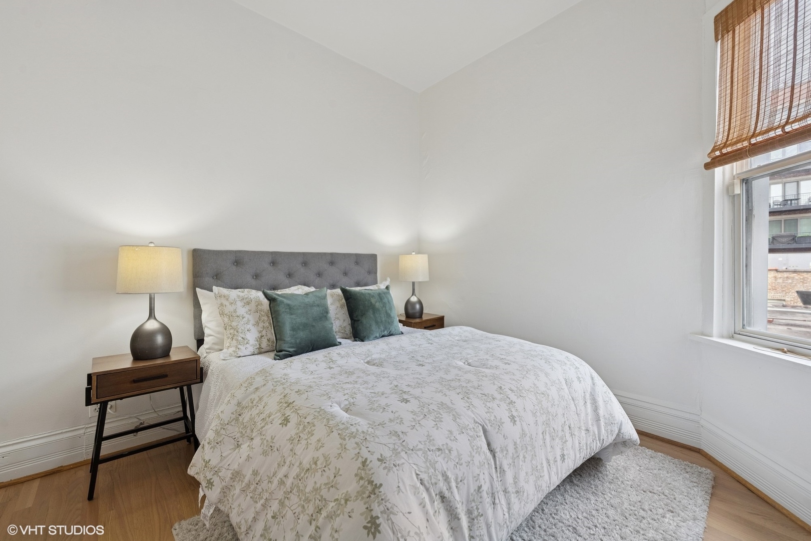 1411 North Wells Street Chicago IL 60610
