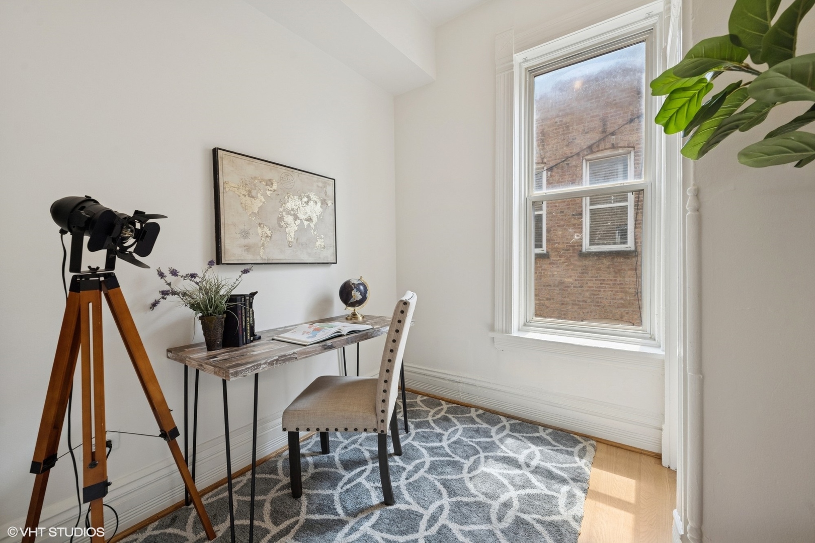 1411 North Wells Street Chicago IL 60610