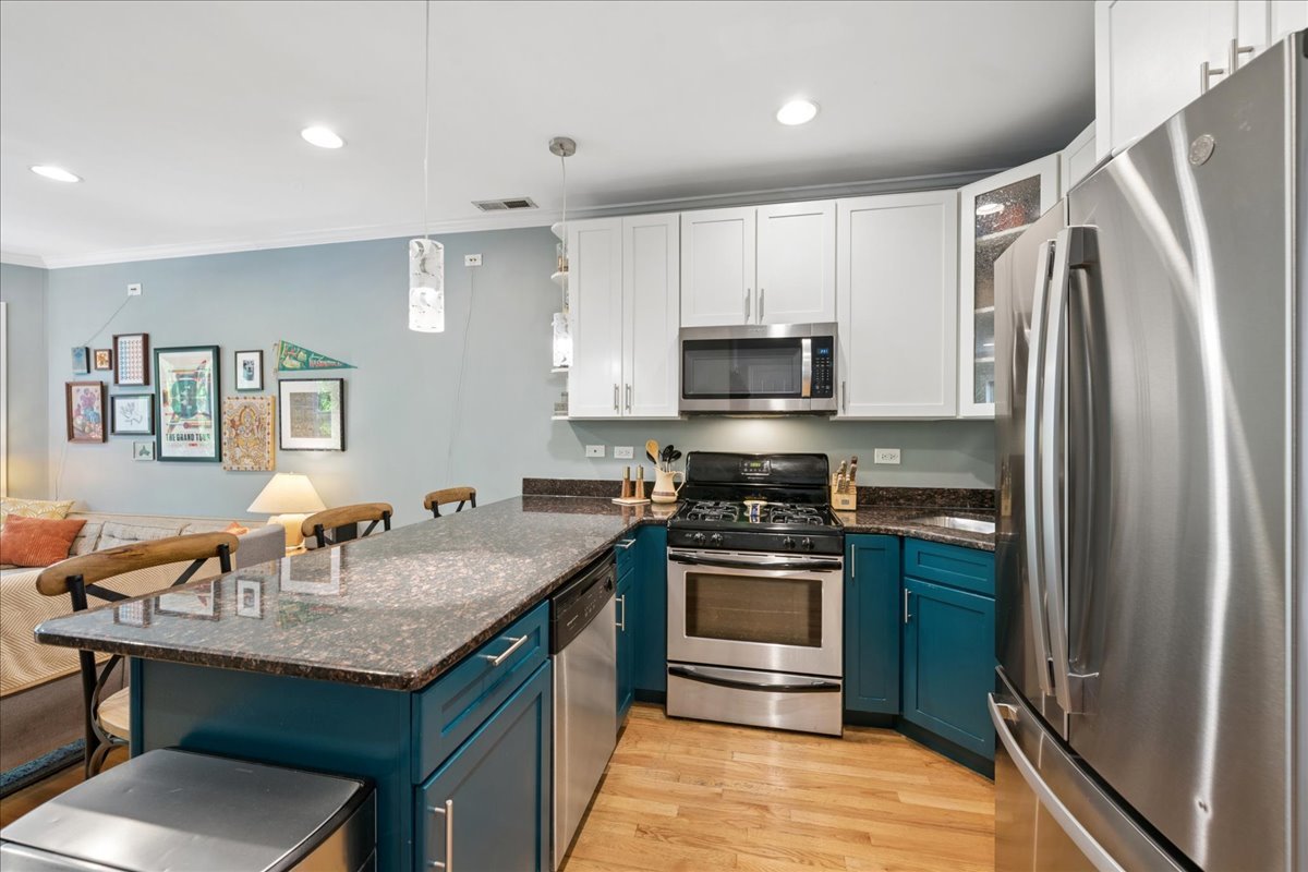 4105 North Lawndale Avenue Chicago IL 60618