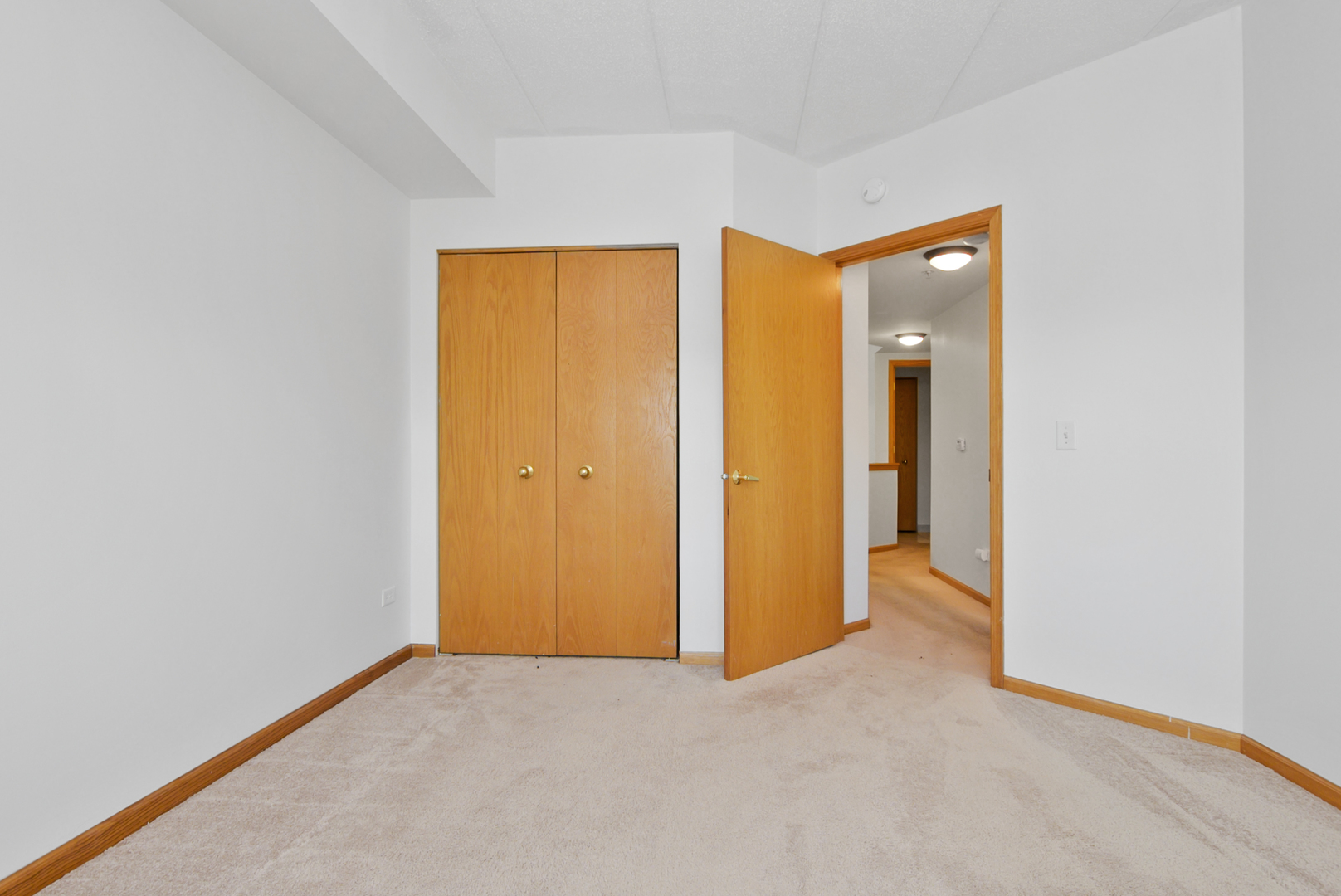 201 West Brush Hill Road Elmhurst IL 60126