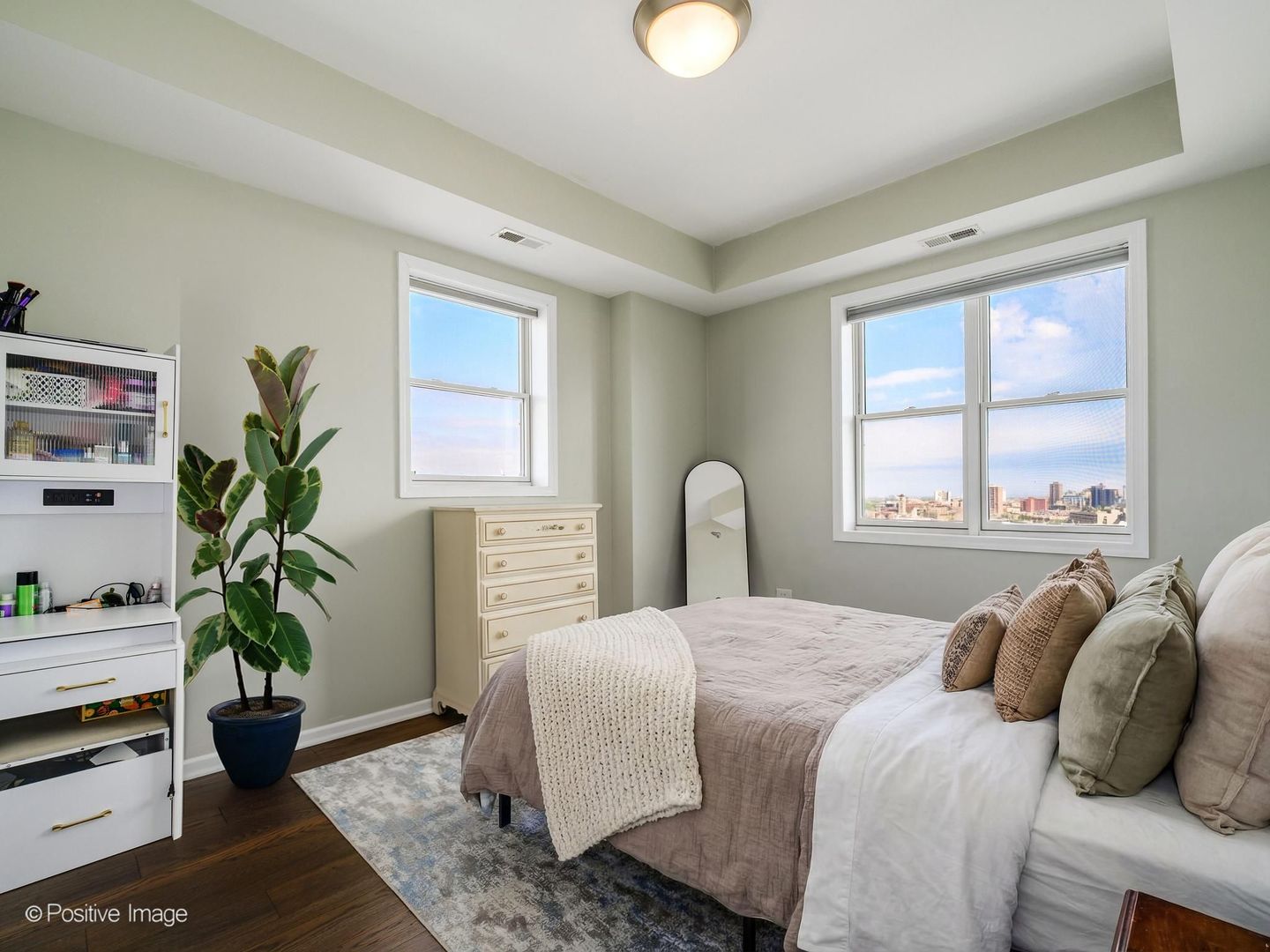 828 West Grace Street Chicago IL 60613