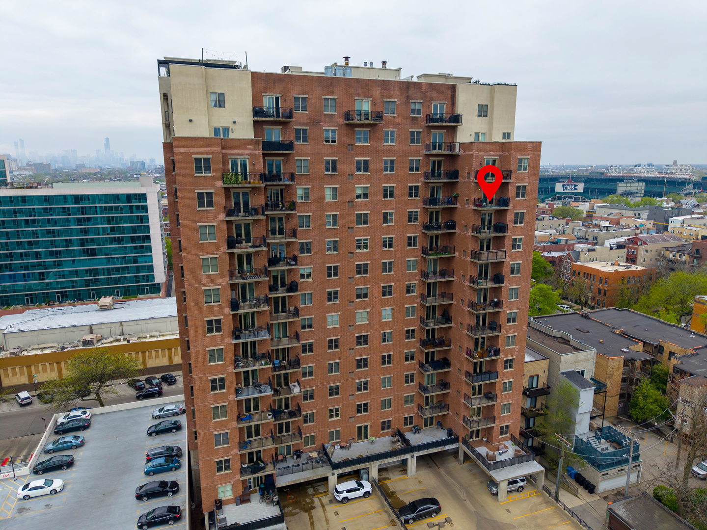 828 West Grace Street Chicago IL 60613