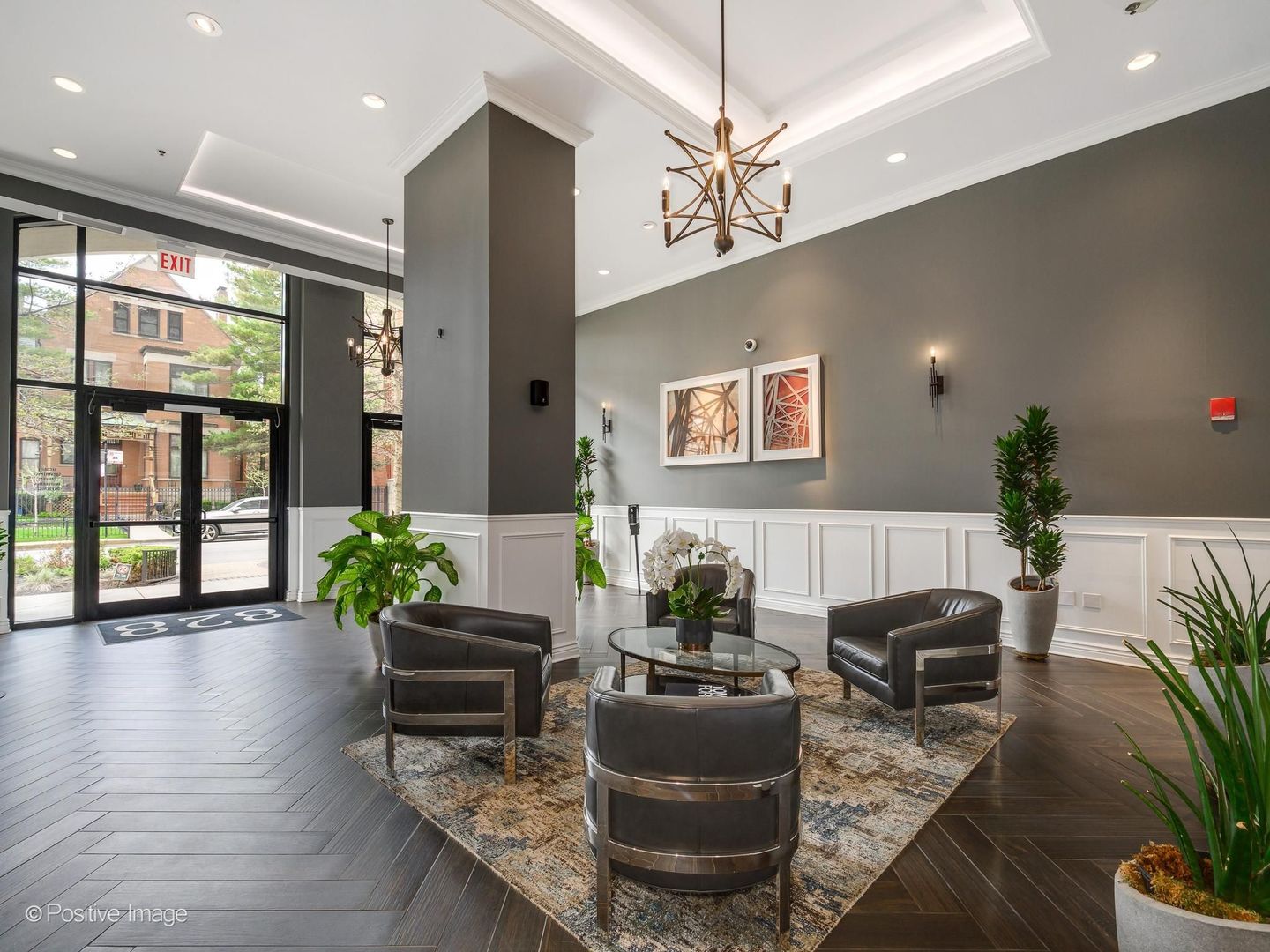 828 West Grace Street Chicago IL 60613
