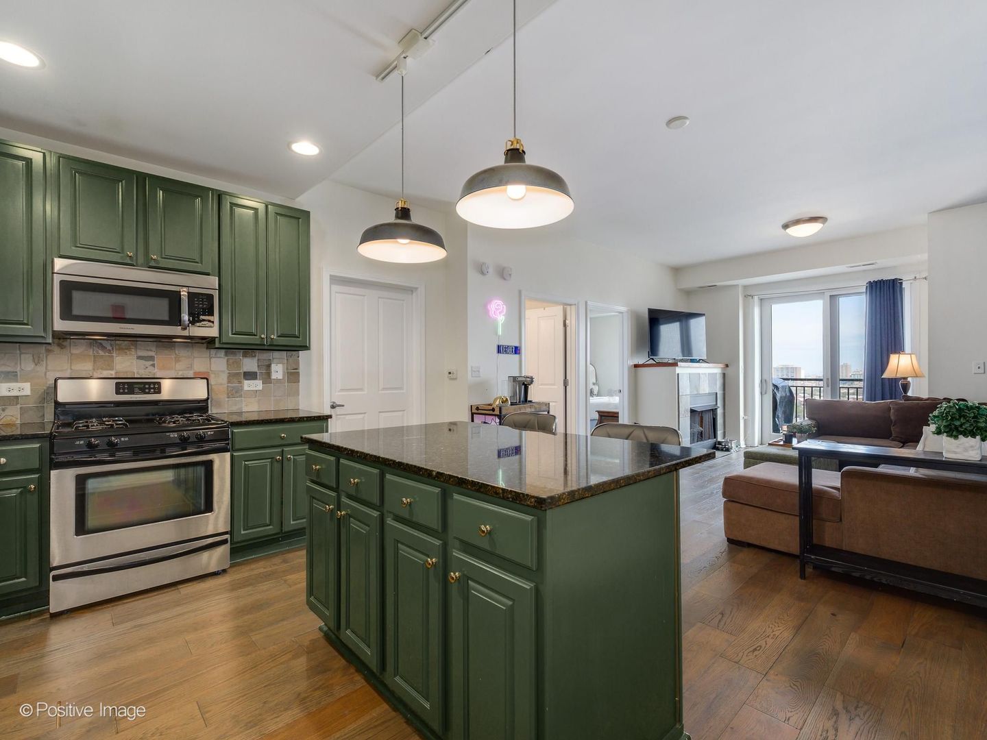 828 West Grace Street Chicago IL 60613