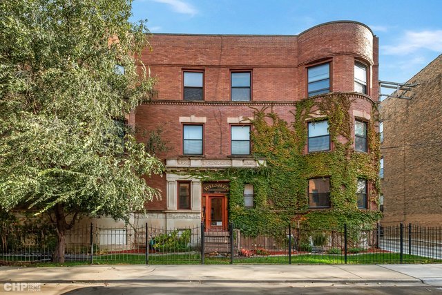 3839 North Wilton Avenue N Chicago IL 60613