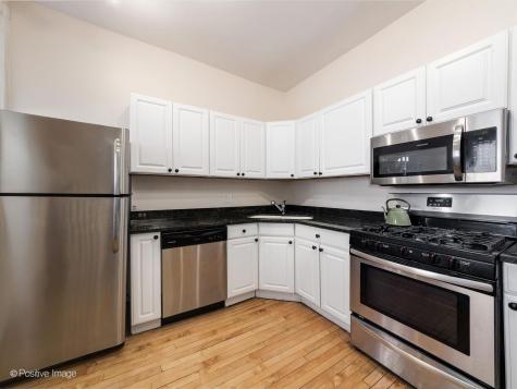 3839 North Wilton Avenue N Chicago IL 60613