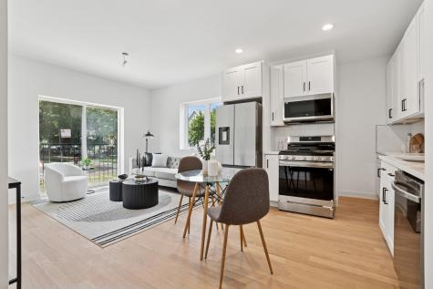 6755 North Hermitage Avenue Chicago IL 60626