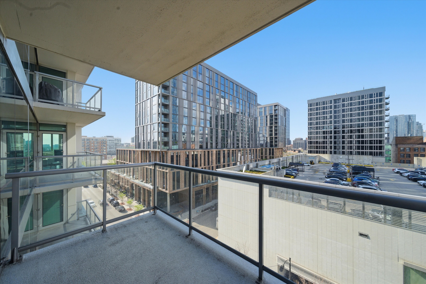 123 South Green Street Chicago IL 60607